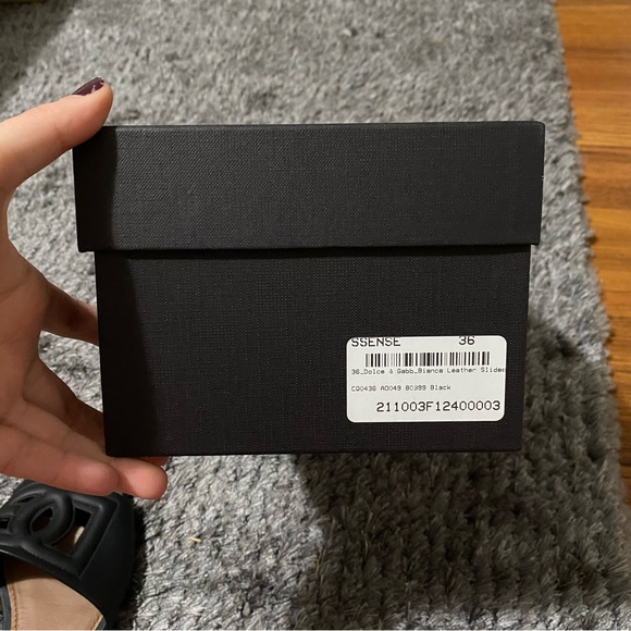 DOLCE & GABBANA SANDALS - Picture 2 of 5